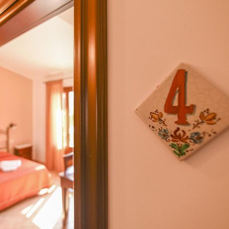 Aurora Castelluzzo Bed and Breakfast Δωμάτιο φωτογραφία
