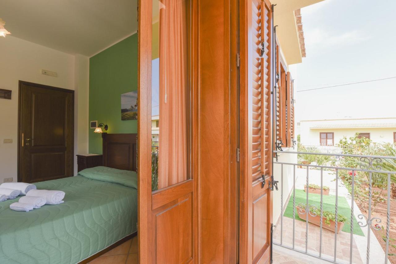 Aurora Castelluzzo Bed and Breakfast Εξωτερικό φωτογραφία