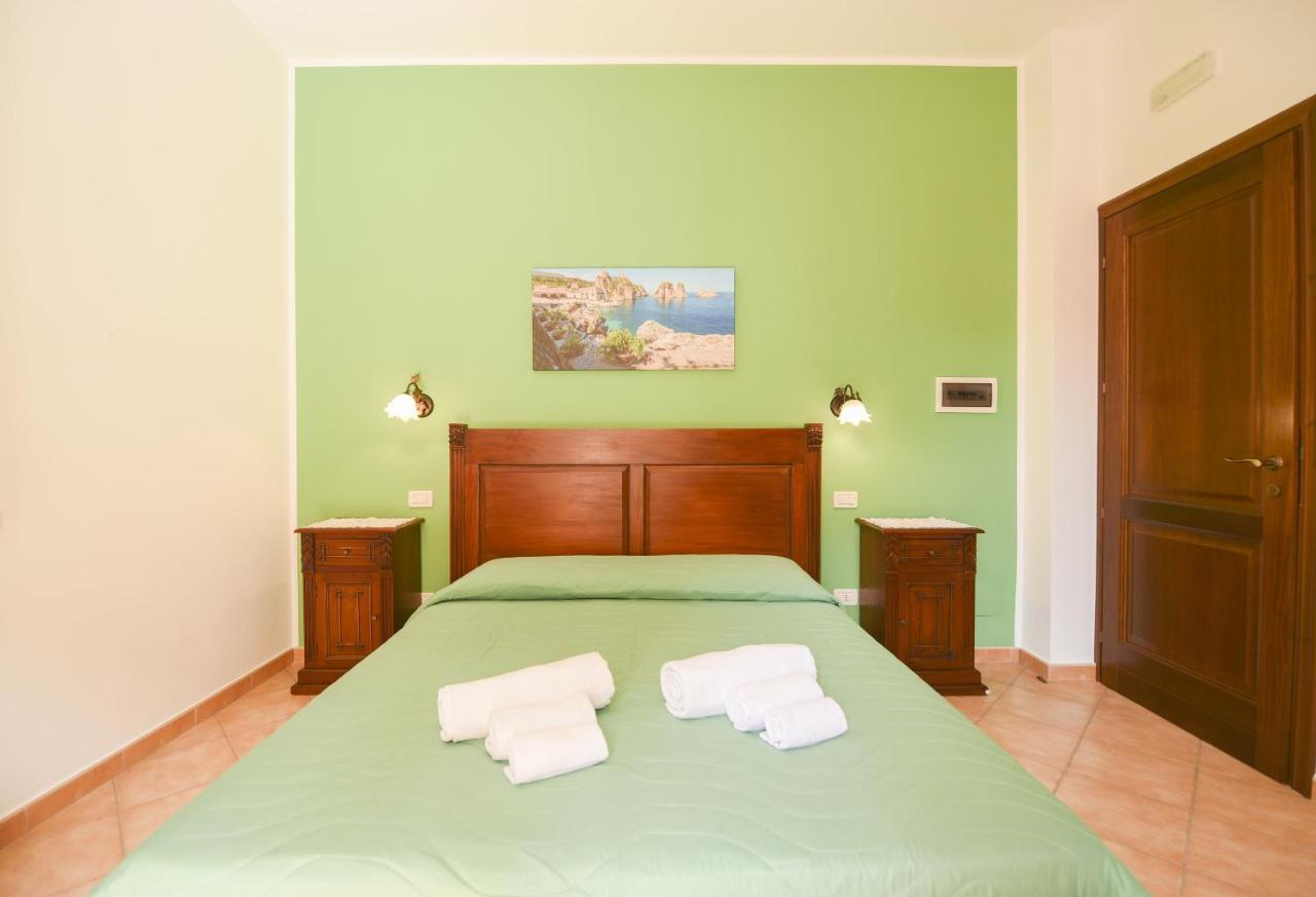 Aurora Castelluzzo Bed and Breakfast Εξωτερικό φωτογραφία