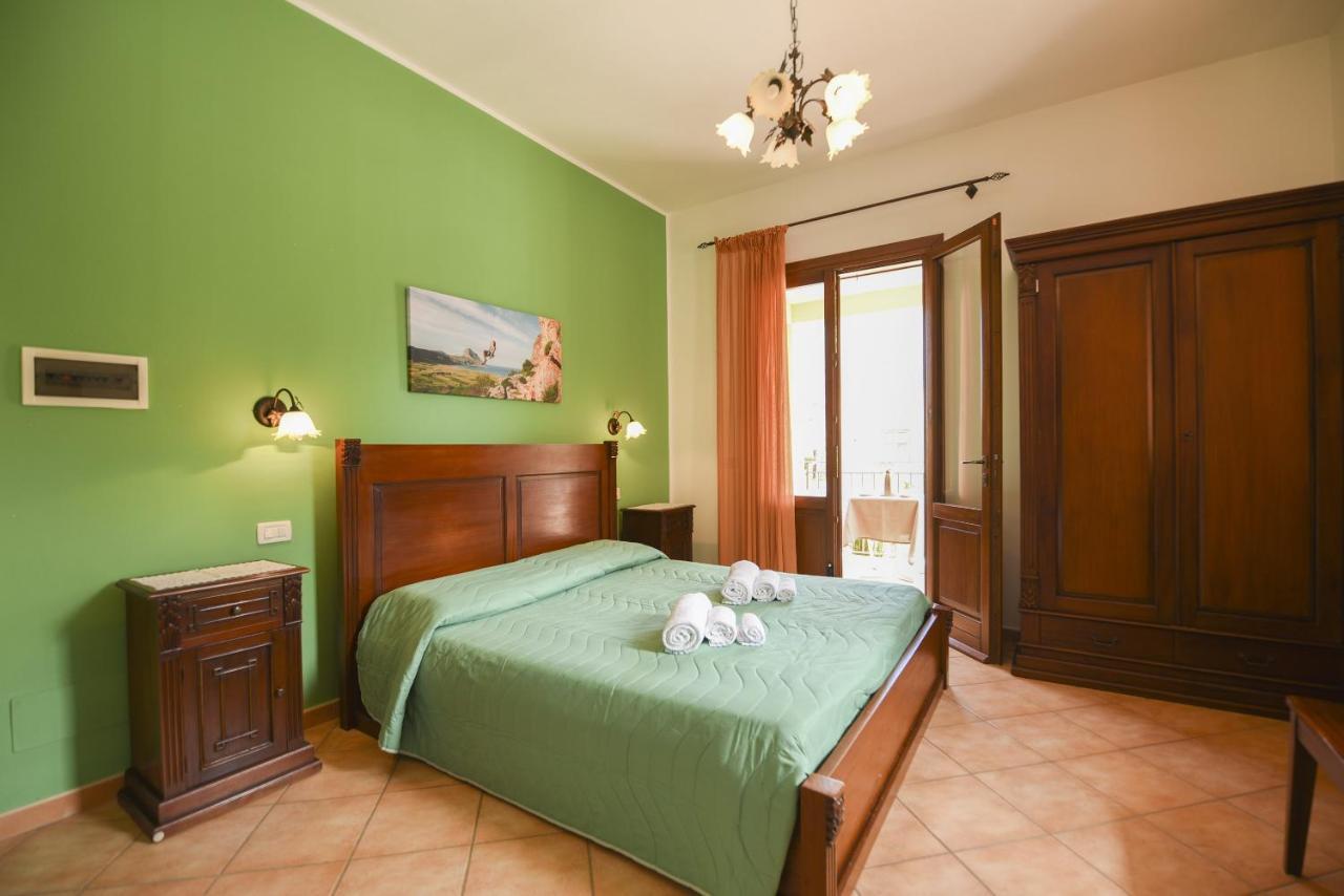 Aurora Castelluzzo Bed and Breakfast Εξωτερικό φωτογραφία