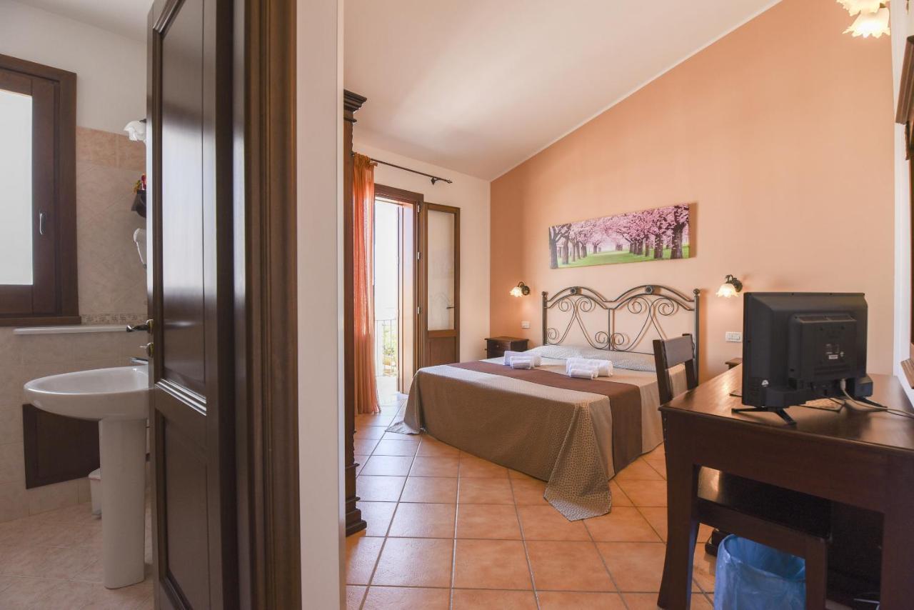 Aurora Castelluzzo Bed and Breakfast Εξωτερικό φωτογραφία