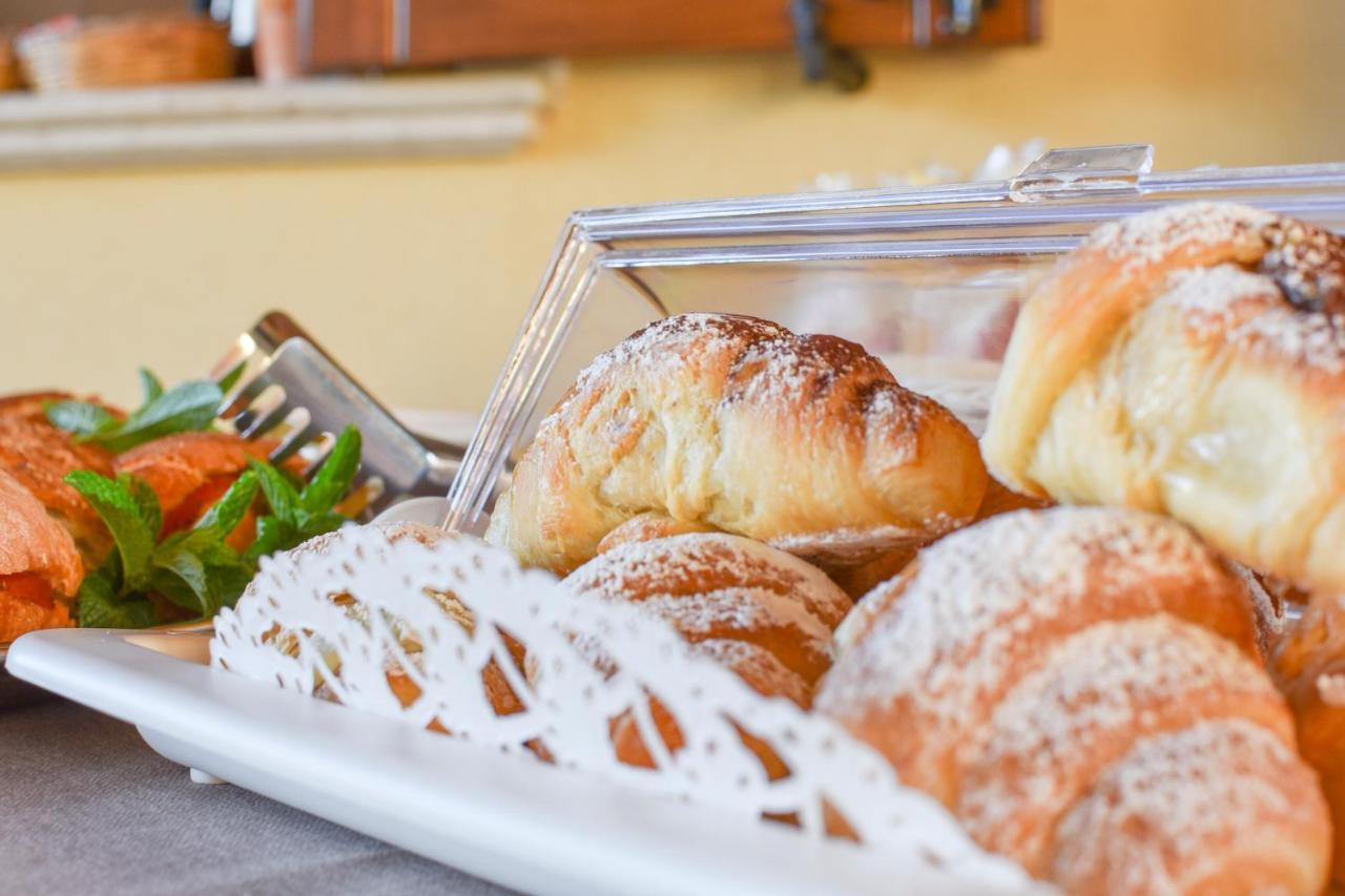 Aurora Castelluzzo Bed and Breakfast Εξωτερικό φωτογραφία