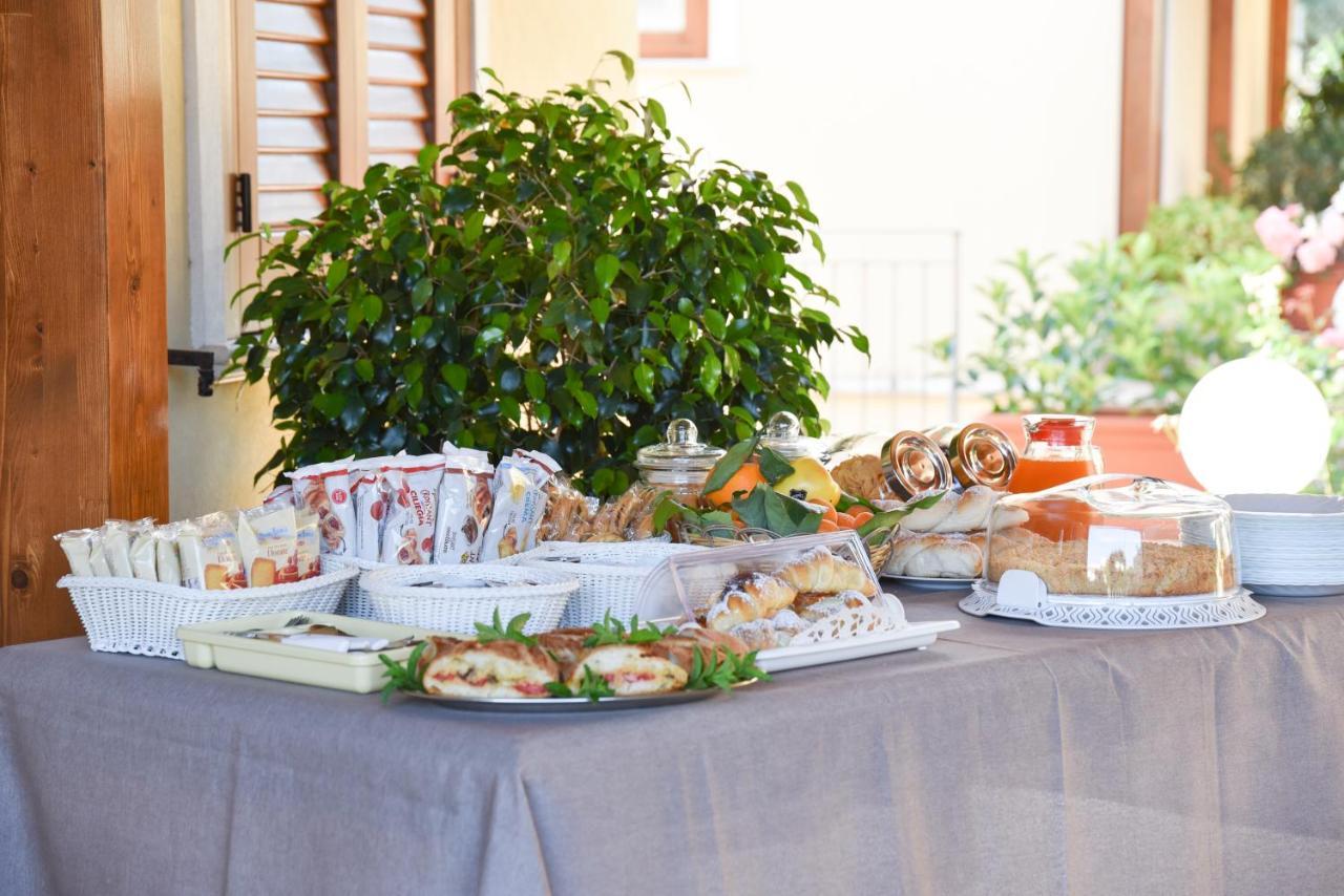 Aurora Castelluzzo Bed and Breakfast Εξωτερικό φωτογραφία