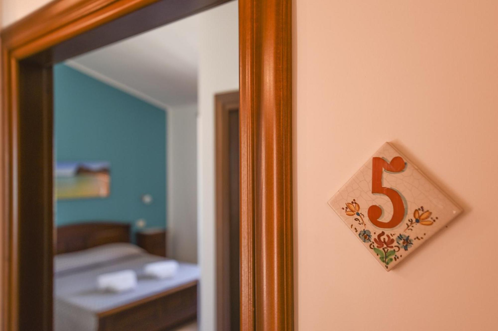 Aurora Castelluzzo Bed and Breakfast Δωμάτιο φωτογραφία