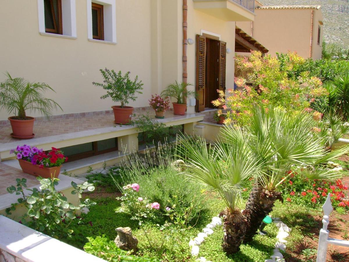 Aurora Castelluzzo Bed and Breakfast Εξωτερικό φωτογραφία