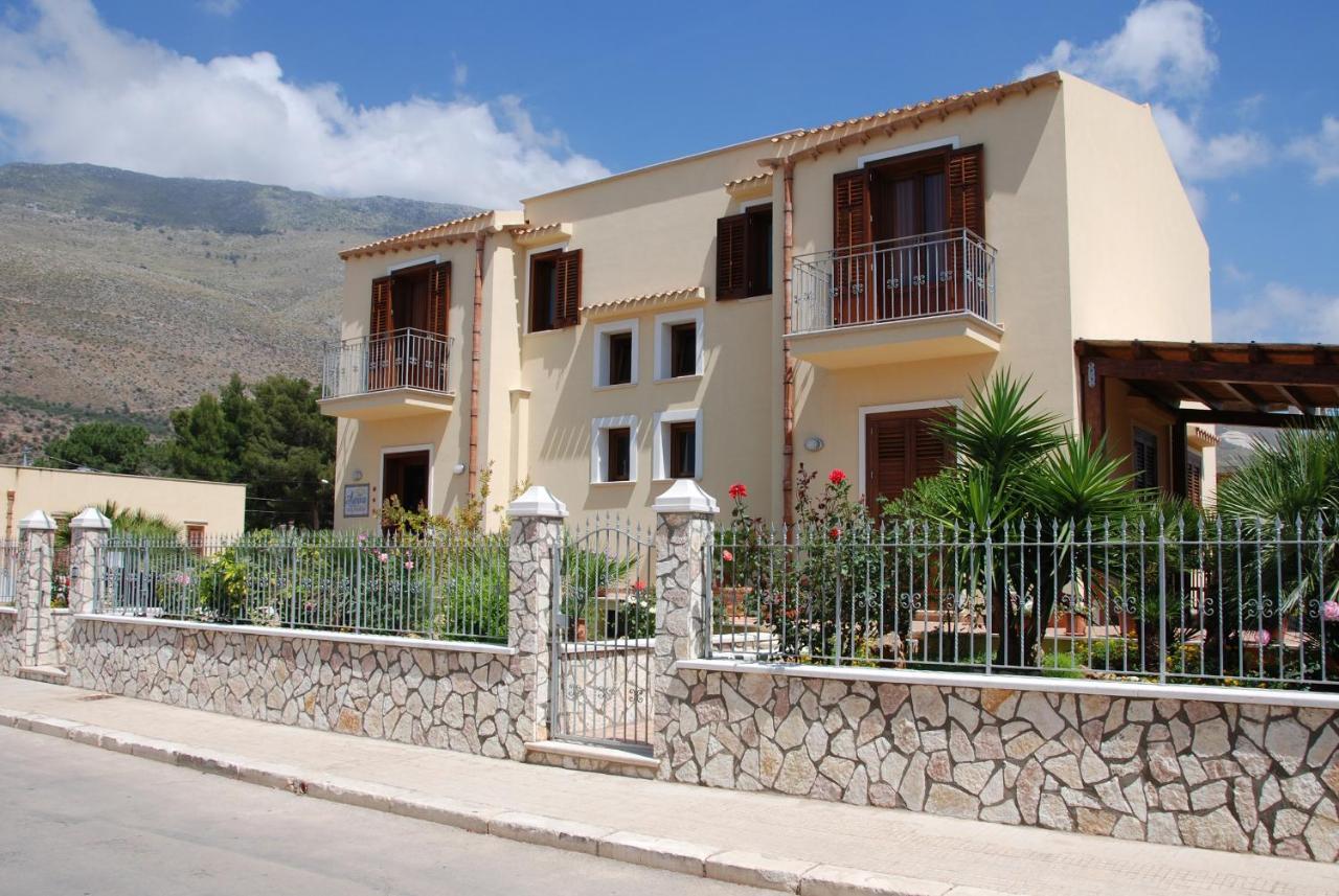 Aurora Castelluzzo Bed and Breakfast Εξωτερικό φωτογραφία