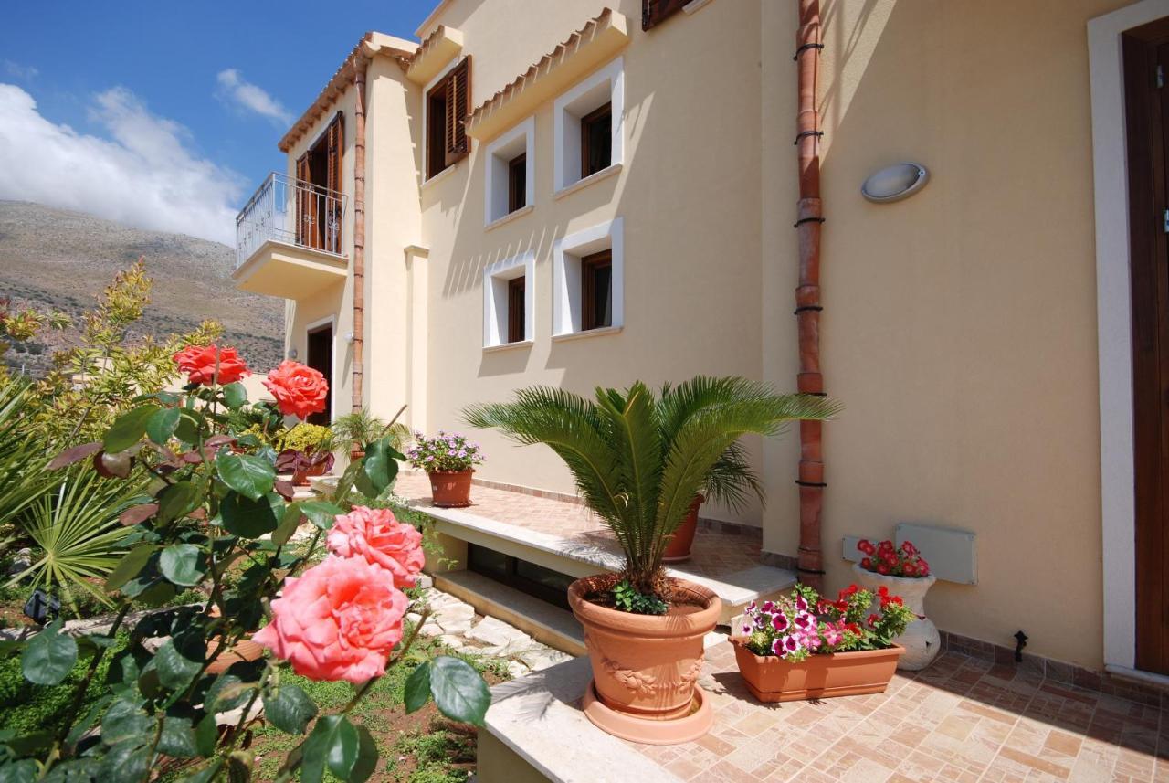 Aurora Castelluzzo Bed and Breakfast Εξωτερικό φωτογραφία