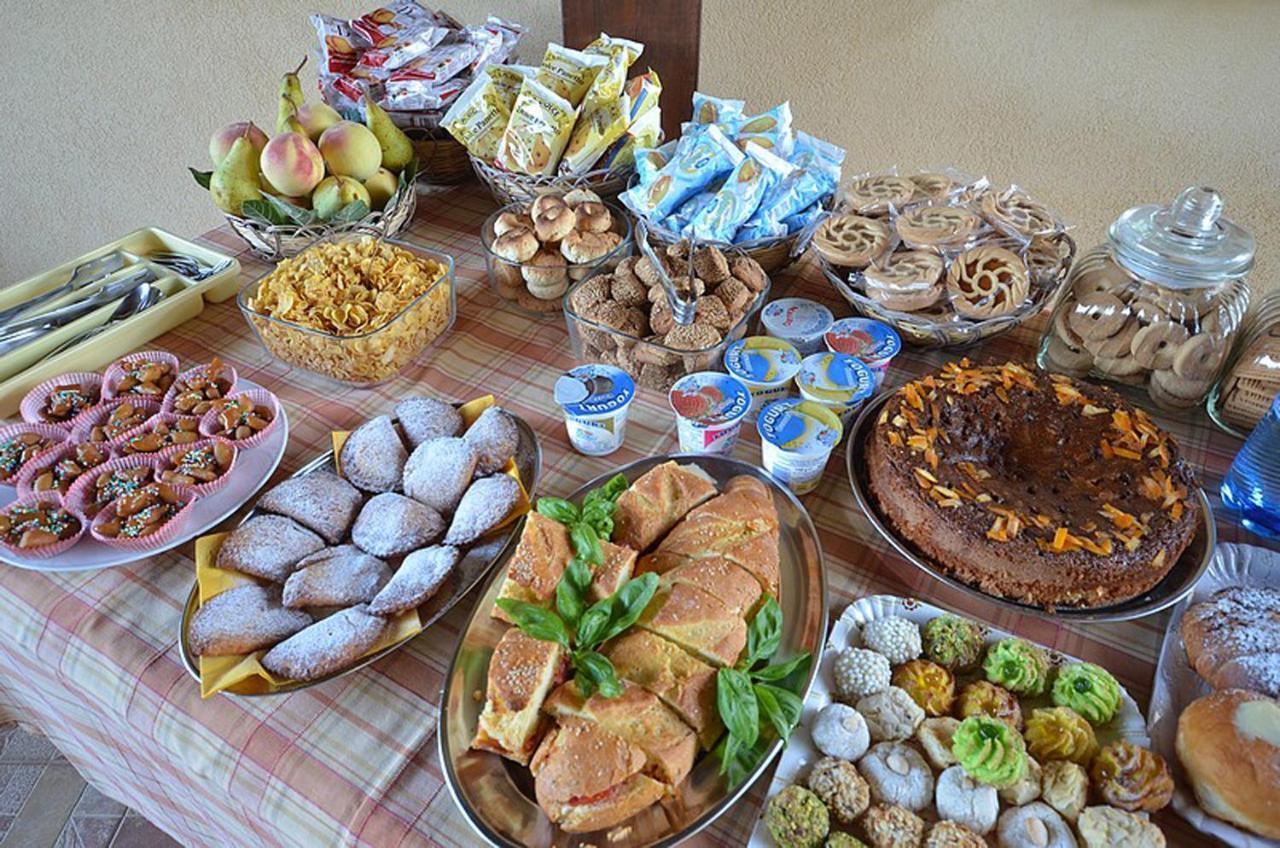 Aurora Castelluzzo Bed and Breakfast Εξωτερικό φωτογραφία